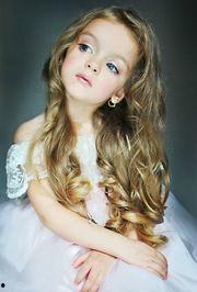 今日吃瓜著名女模特网红,瓜田里的时尚宠儿 第2张 今日吃瓜著名女模特网红,瓜田里的时尚宠儿 第2张